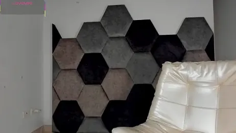 Latrellx7 webcam model stream image