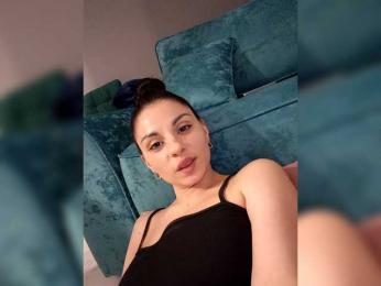 -Lili webcam bongacams model stream image