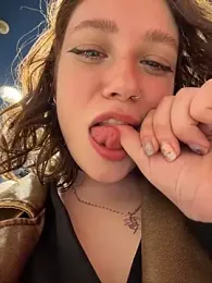 lucy-joy webcam model stream image