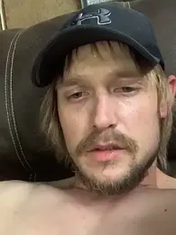 Midwestalpha webcam model stream image