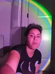 cinnaminnie webcam model stream image