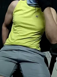 chocolate_alone webcam model stream image