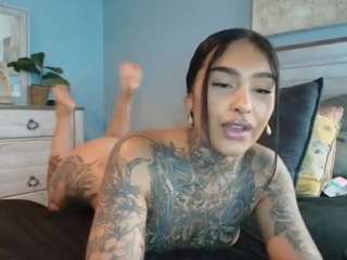 avaevee webcam model stream image