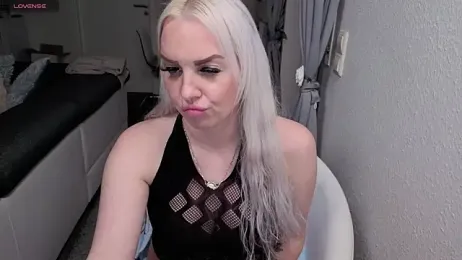 MIA-XXX webcam model stream image