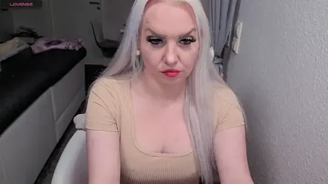 MIA-XXX webcam stripchat model stream image