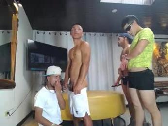 1pushman webcam model stream image