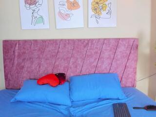 Kate Cook webcam model stream image