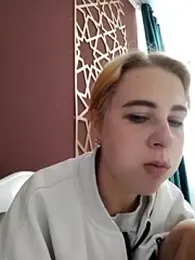 Gussie_Bridie webcam stripchat model stream image