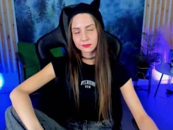 graycewild webcam model stream image