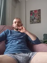 NiiiRvaNaa webcam model stream image