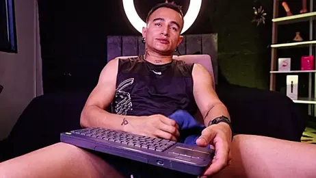 LiamDeep webcam model stream image