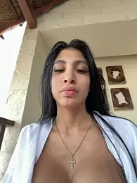 val69_ webcam model stream image