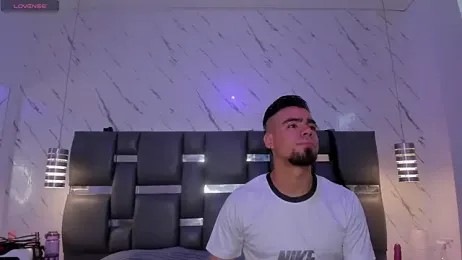 PittAndLunaa webcam model stream image