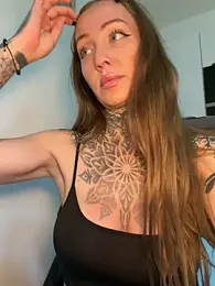 Elenascrib webcam model stream image