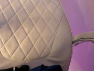 akura011 webcam model stream image