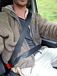 Zeefy webcam stripchat model stream image