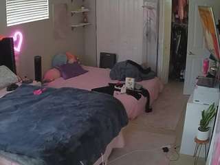 voyeurcam-house-charleys-room webcam model stream image