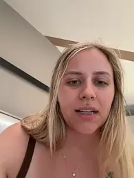 lunawolf21 webcam model stream image