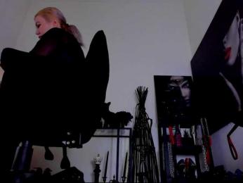 Mistress-Demi webcam bongacams model stream image