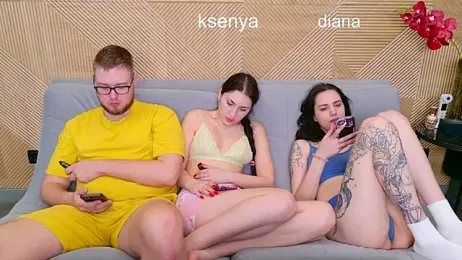 Ksenny webcam model stream image