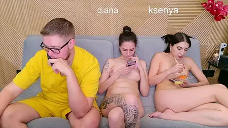 Ksenny webcam model stream image