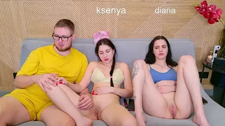 Ksenny webcam model stream image