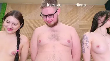 Ksenny webcam model stream image