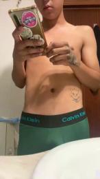 Cholomir webcam model stream image