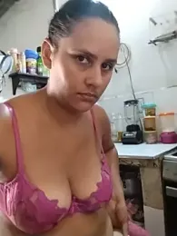 Andreita_95 webcam model stream image