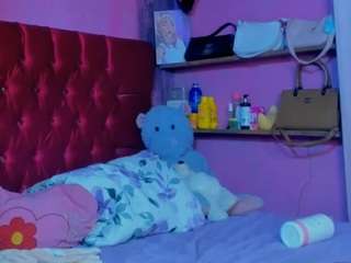 flowerweed webcam model stream image