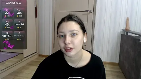 your__gena webcam model stream image