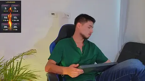 EdwardRoss_ webcam model stream image