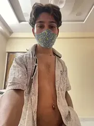 Vivaan_25 webcam model stream image