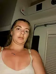 VanLifeVixen webcam model stream image
