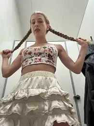 kira_mia webcam model stream image