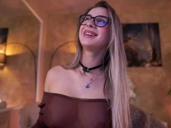 MaddieBryggs webcam bongacams model stream image