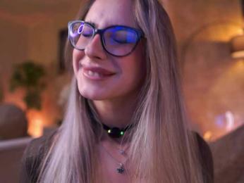 MaddieBryggs webcam bongacams model stream image