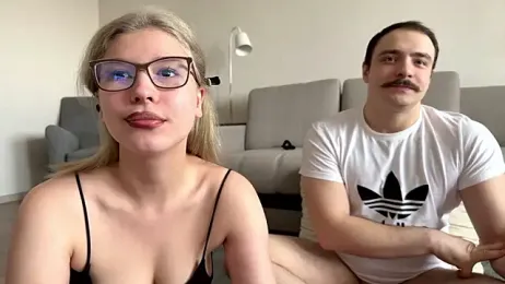 Love_plat1na webcam model stream image