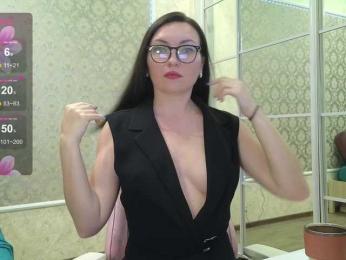 DIVORA webcam model stream image