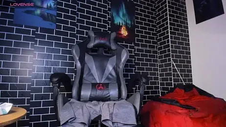Lil_Curved webcam model stream image