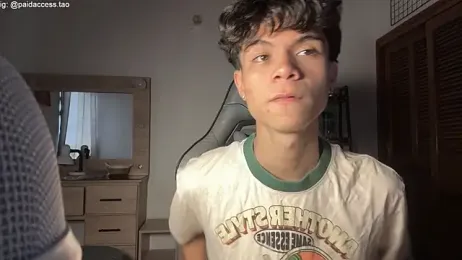 OopsAgain_ webcam model stream image