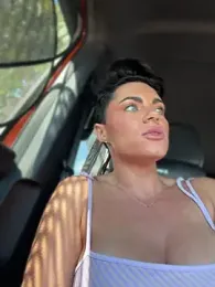 LukeLouHarvey webcam model stream image