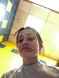 Mia_Mia_M webcam model stream image