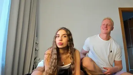 StepSisandStepBro webcam model stream image