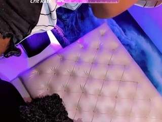 yoiku webcam camsoda model stream image