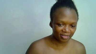 Mayacandie webcam cam4 model stream image