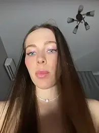 -SweetDi- webcam model stream image