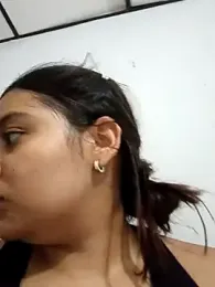 stefanie010 webcam stripchat model stream image