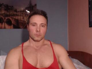 Hunky Muscle webcam model stream image