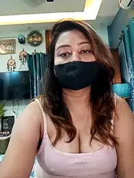 Cute-mona webcam model stream image